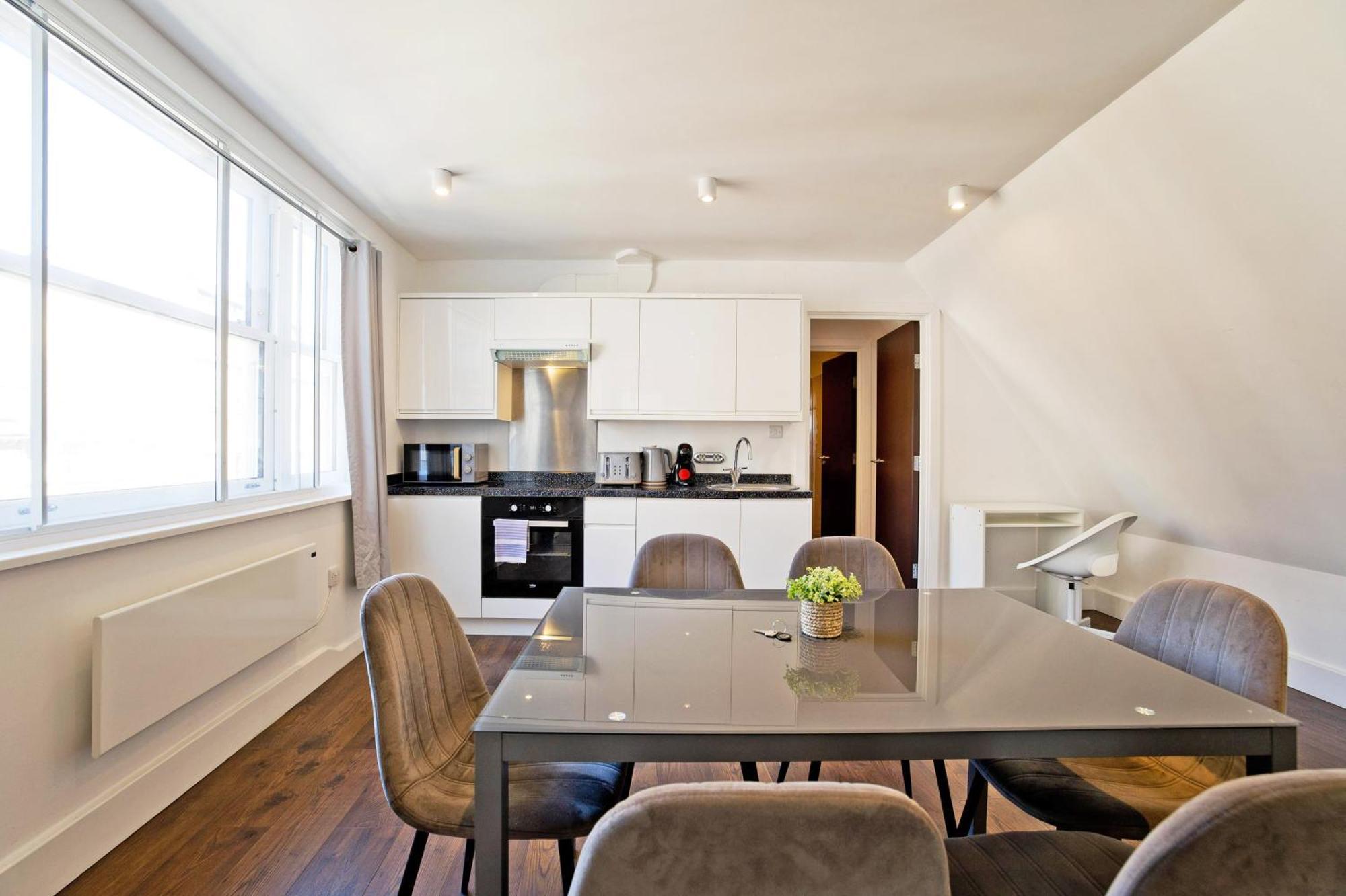 Imperial Middlesex Street Apartments ลอนดอน ภายนอก รูปภาพ