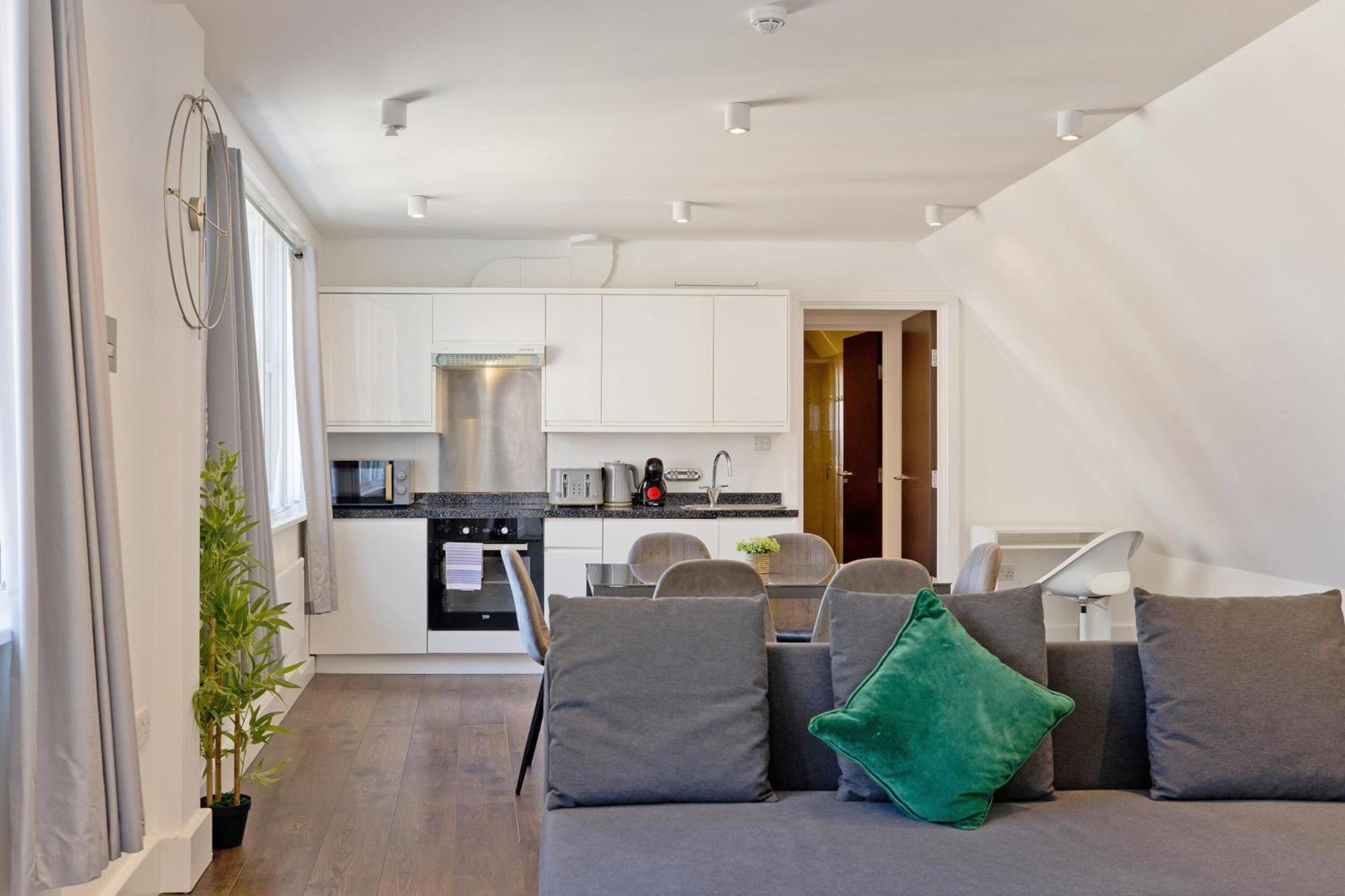 Imperial Middlesex Street Apartments ลอนดอน ภายนอก รูปภาพ
