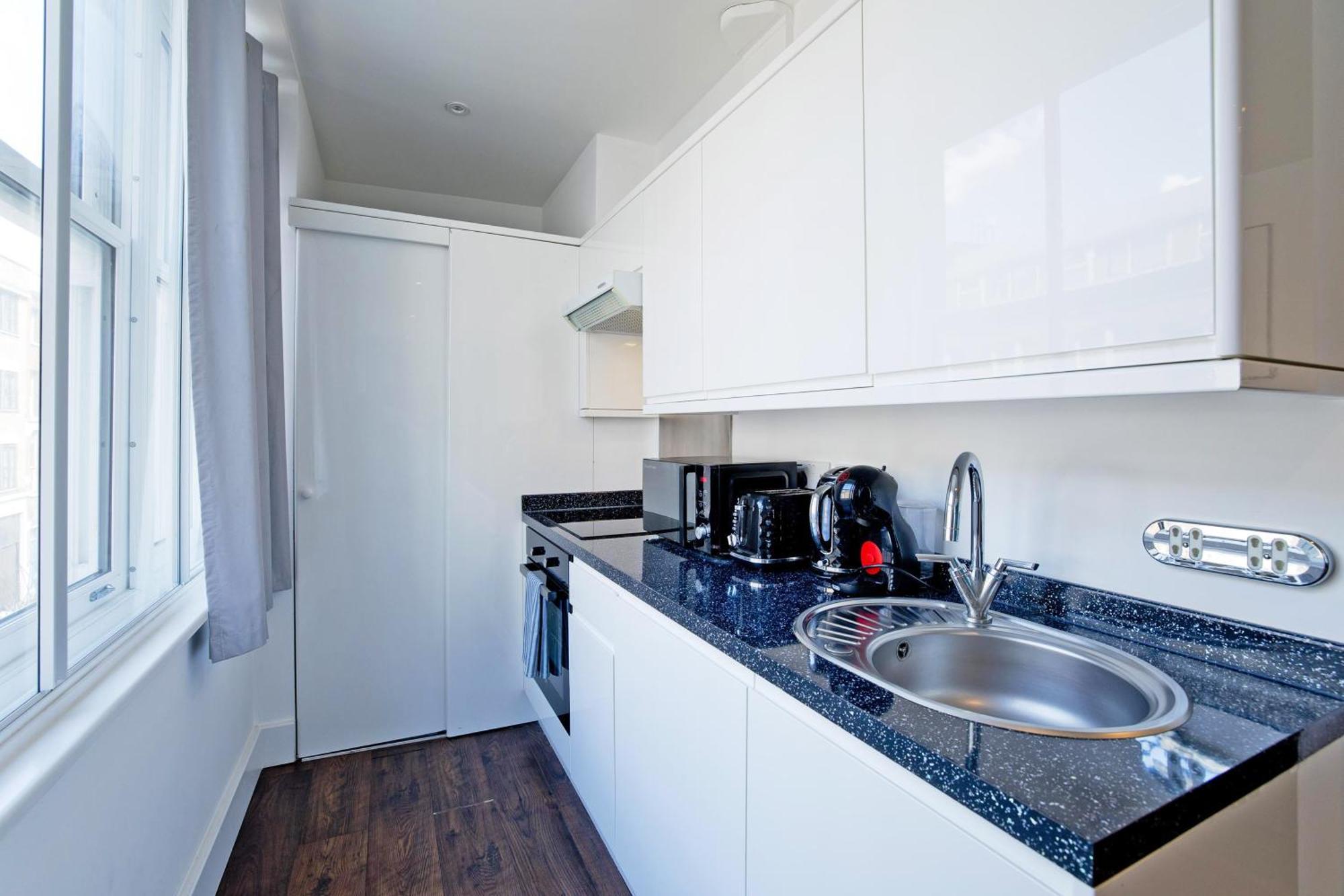 Imperial Middlesex Street Apartments ลอนดอน ภายนอก รูปภาพ
